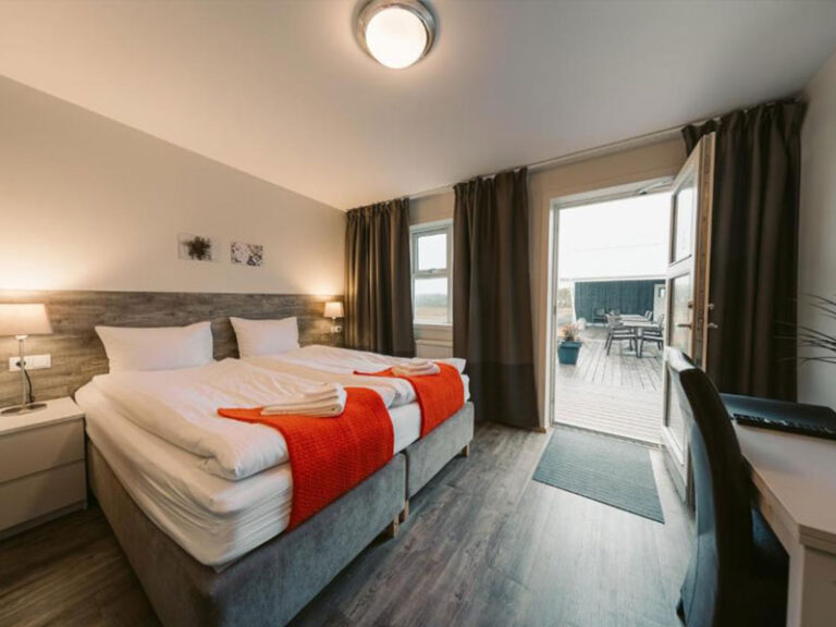 Interior of a double room at the Hotel Vos in Hella